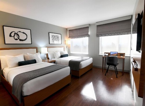 Edge Hotel Washington Heights - image 10