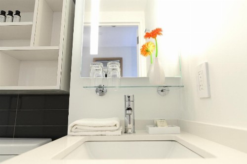 Edge Hotel Washington Heights - image 22
