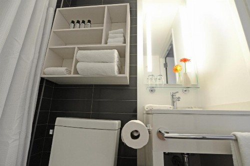 Edge Hotel Washington Heights - image 25