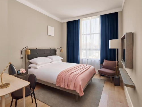 11 Howard - image 2