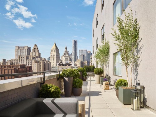 11 Howard - image 23