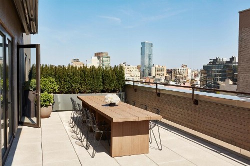 11 Howard - image 27