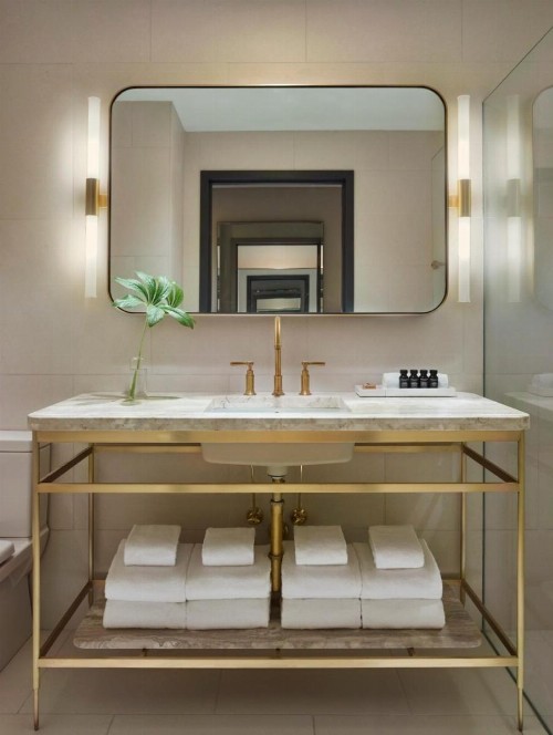 11 Howard - image 28