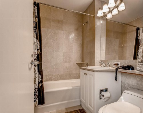 Global Luxury Suites at The Pearl - image 8