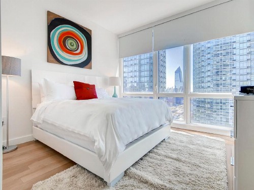 Global Luxury Suites at Sky - image 10