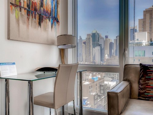 Global Luxury Suites at Sky - image 6