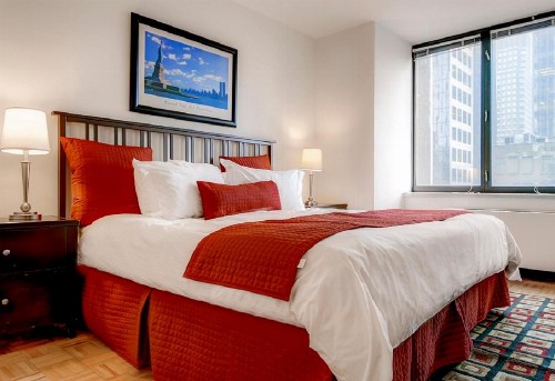 Global Luxury Suites at Symphony House - image 12