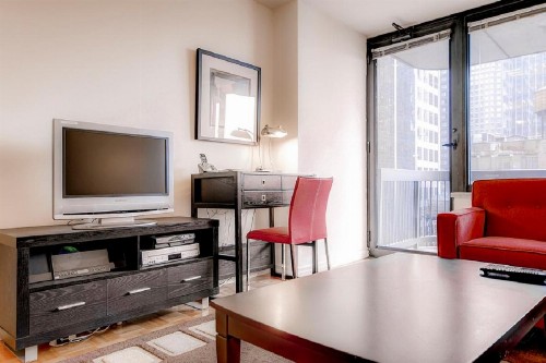 Global Luxury Suites at Symphony House - image 7