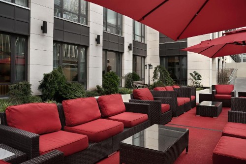 Fairfield Inn & Suites by Marriott New York Manhattan/Central Park - image 12