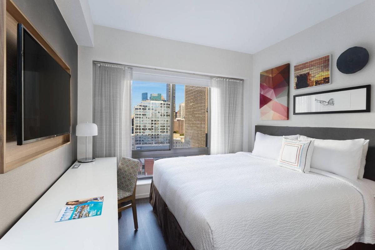 Fairfield Inn & Suites by Marriott New York Manhattan/Central Park - image 7