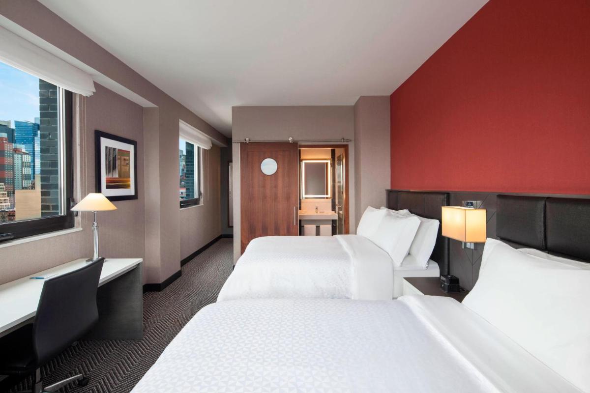 Four Points by Sheraton Manhattan Midtown West - image 7