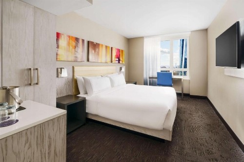 Doubletree By Hilton New York Times Square West - image 23