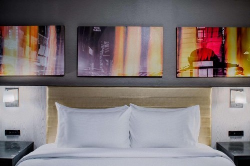 Doubletree By Hilton New York Times Square West - image 25