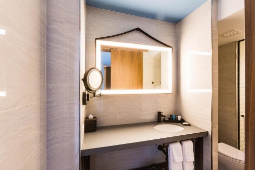 Crowne Plaza HY36 Midtown Manhattan an IHG Hotel - image 11