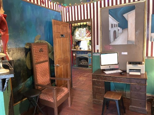 Carlton Arms Hotel - image 8