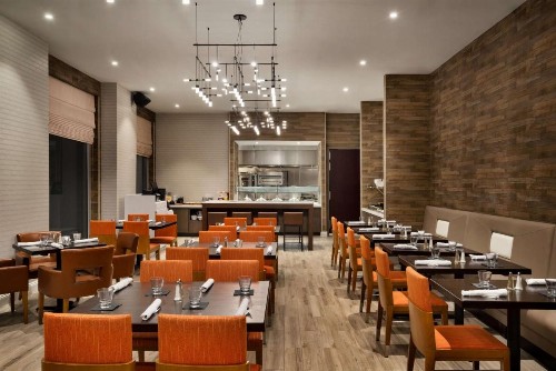 Hilton Garden Inn New York Times Square South - image 13