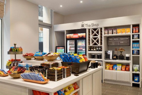 Hilton Garden Inn New York Times Square South - image 15