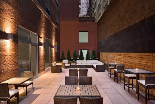 Hilton Garden Inn New York Times Square South - image 2