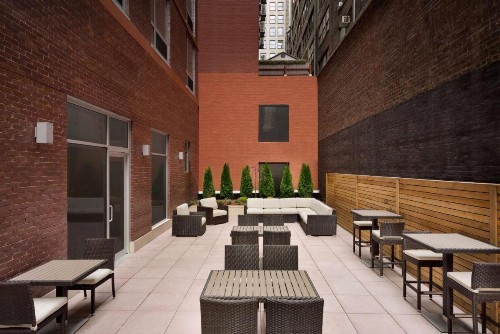 Hilton Garden Inn New York Times Square South - image 5
