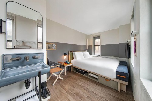 MOXY NYC Times Square - image 26