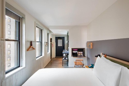 MOXY NYC Times Square - image 27