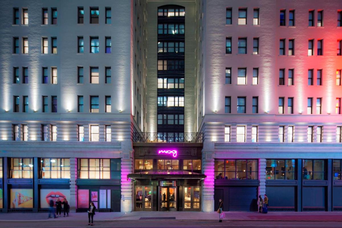 MOXY NYC Times Square - image 3
