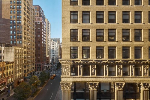 Mondrian Park Avenue - image 11