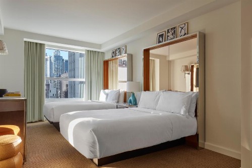 Mondrian Park Avenue - image 20