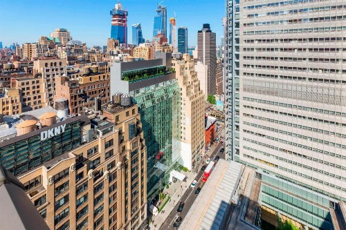 AC Hotel by Marriott New York Times Square - image 3