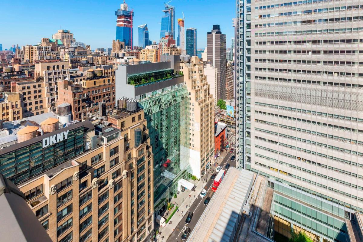 AC Hotel by Marriott New York Times Square - image 3
