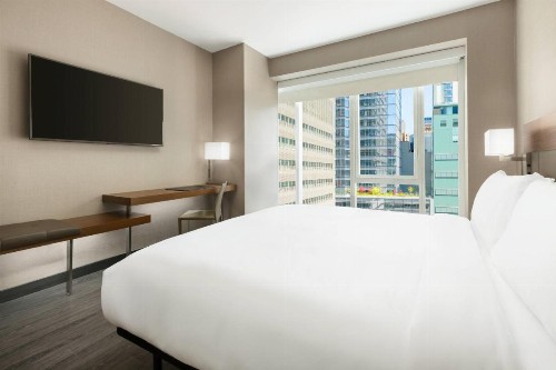 AC Hotel by Marriott New York Times Square - image 7