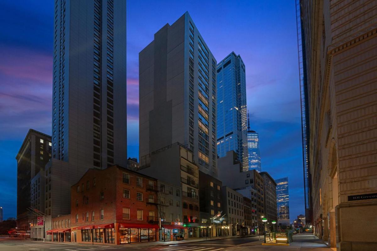 Fairfield Inn & Suites by Marriott New York Downtown Manhattan/World Trade Center Area - image 3