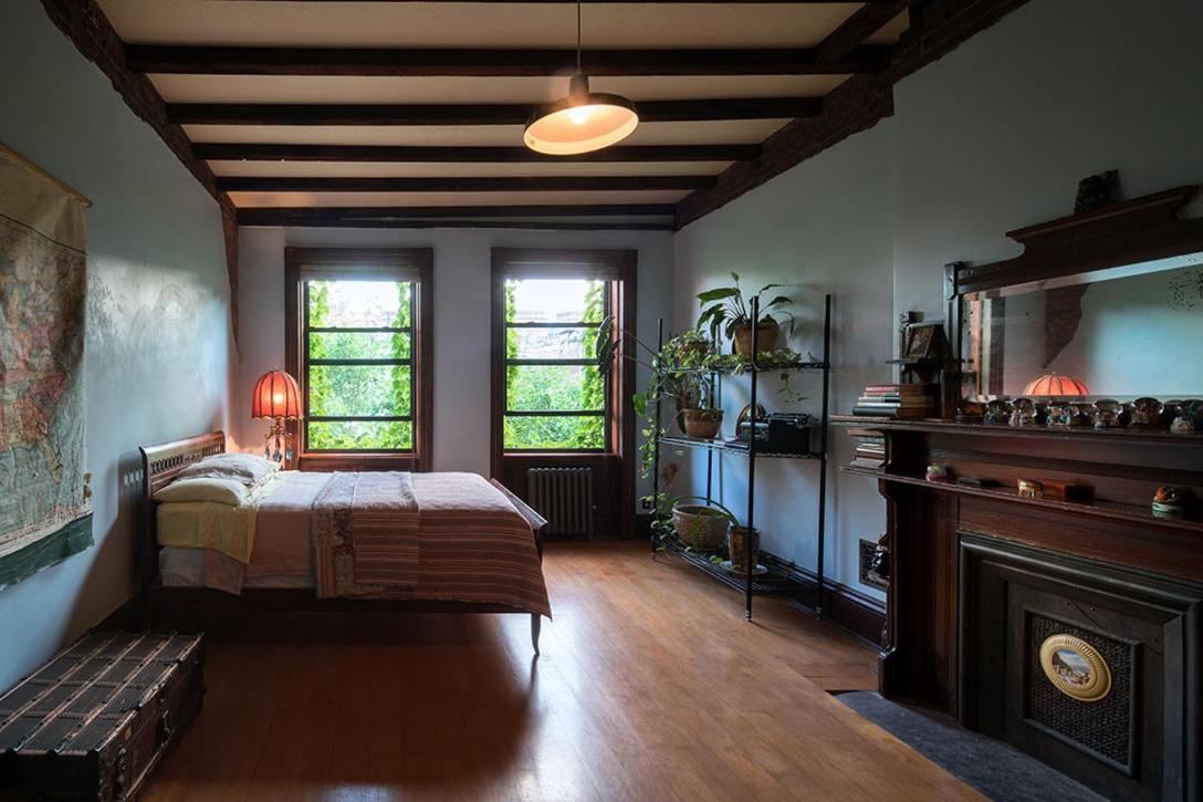 The Harlem Flophouse - image 5