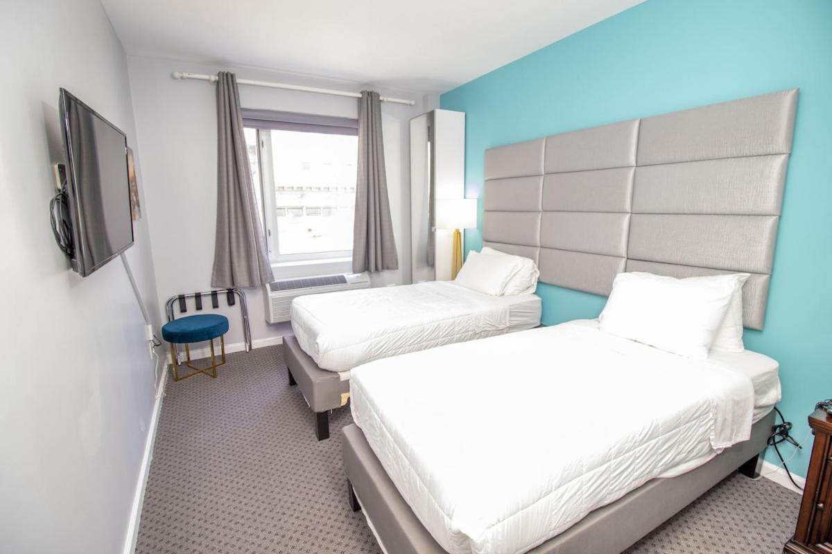 Canal Loft Hotel - image 3