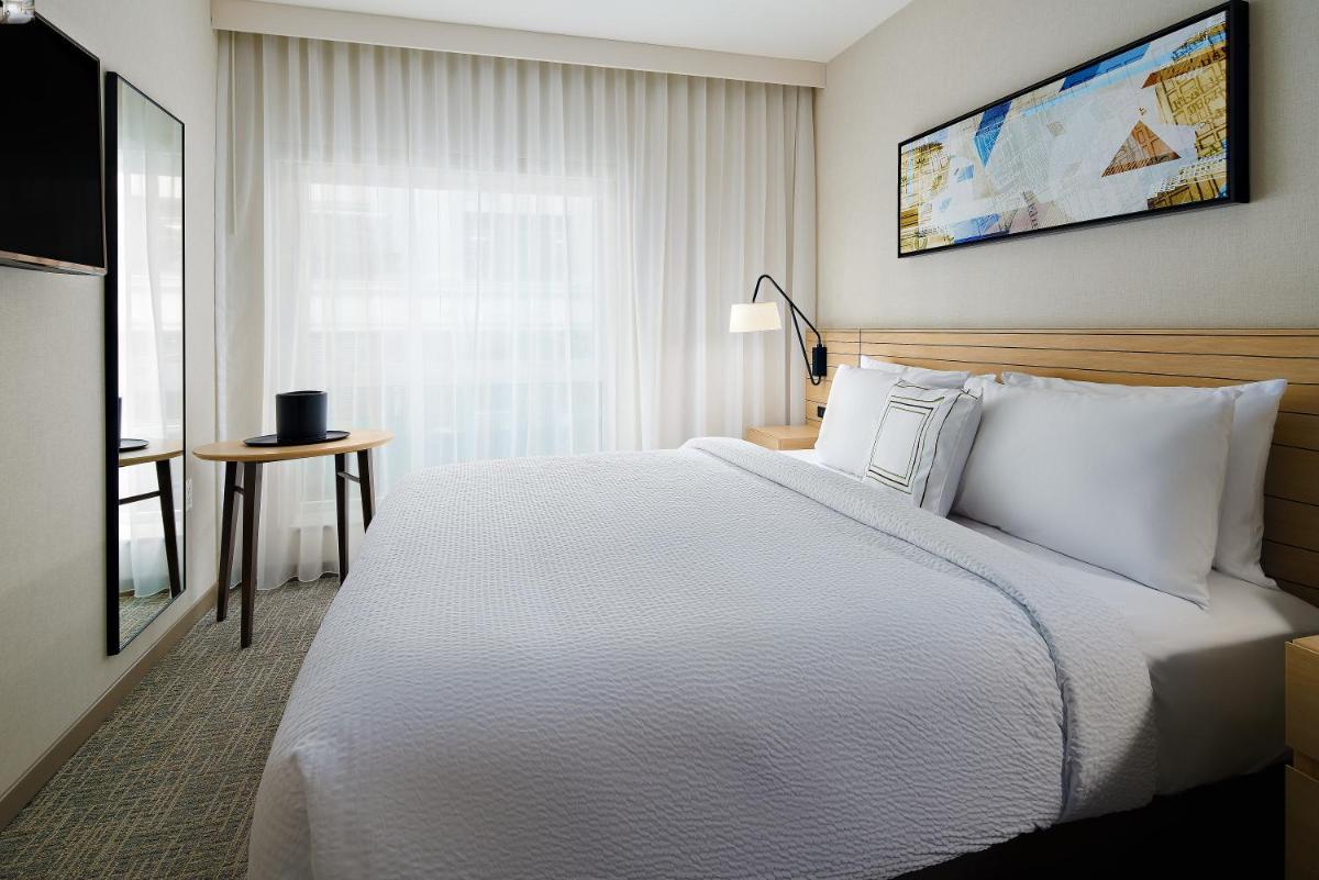TownePlace Suites by Marriott New York Manhattan/Times Square - image 2