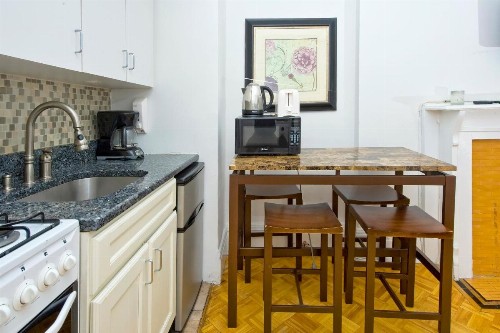 Modern Midtown East Apartments in NYC - image 12