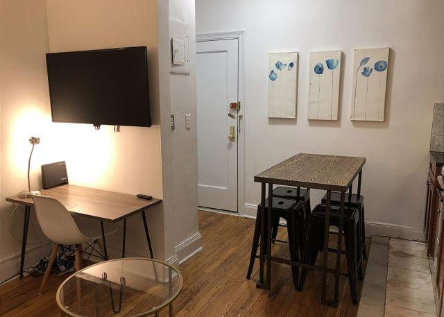 Modern Midtown East Apartments in NYC - image 2