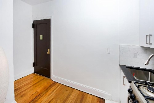 Modern Midtown East Apartments in NYC - image 24