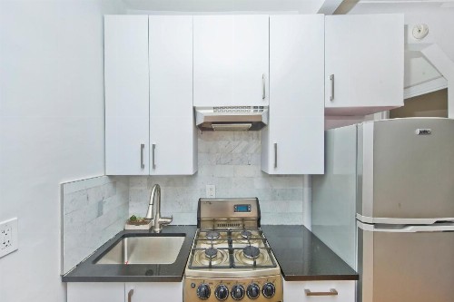 Modern Midtown East Apartments in NYC - image 25