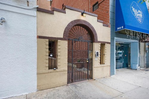 Modern Midtown East Apartments in NYC - image 41