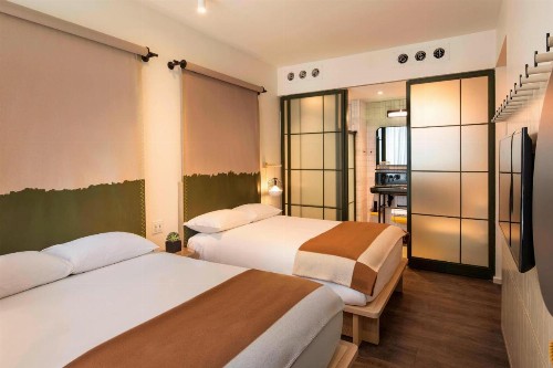Moxy NYC Chelsea - image 15