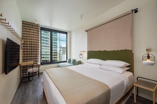 Moxy NYC Chelsea - image 19