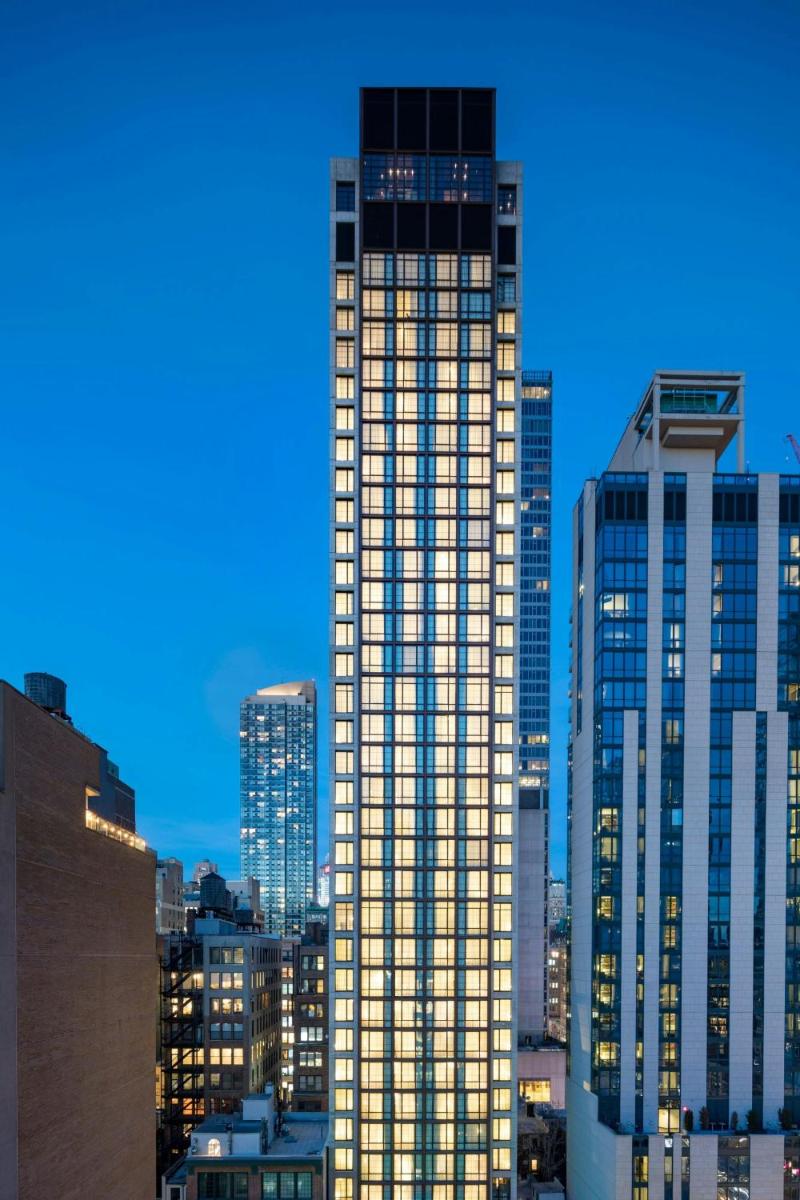 Moxy NYC Chelsea - image 2
