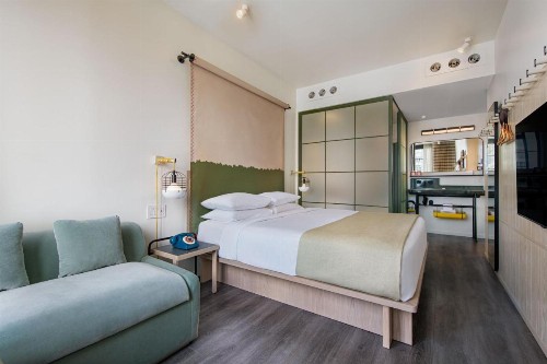 Moxy NYC Chelsea - image 21
