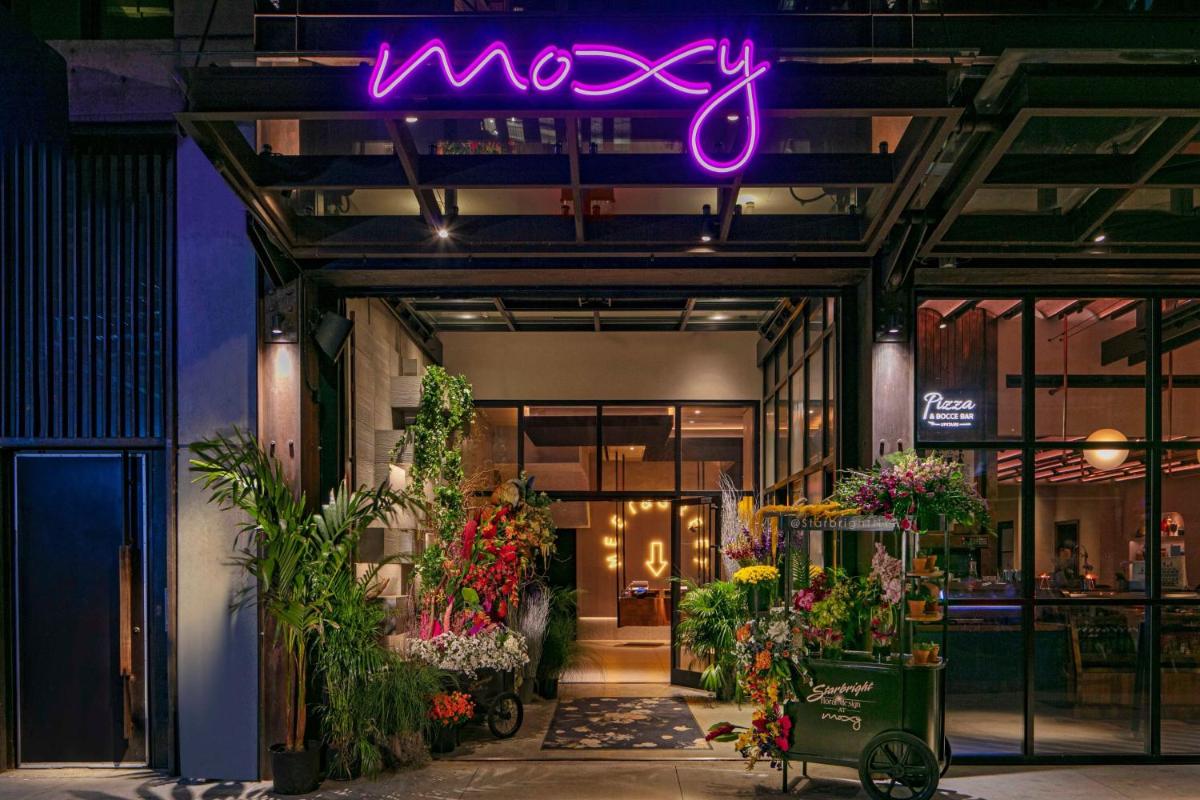 Moxy NYC Chelsea - image 3