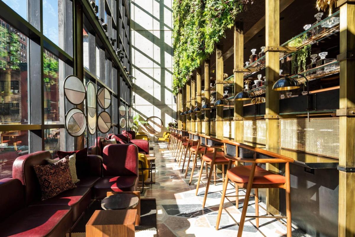 Moxy NYC Chelsea - image 7