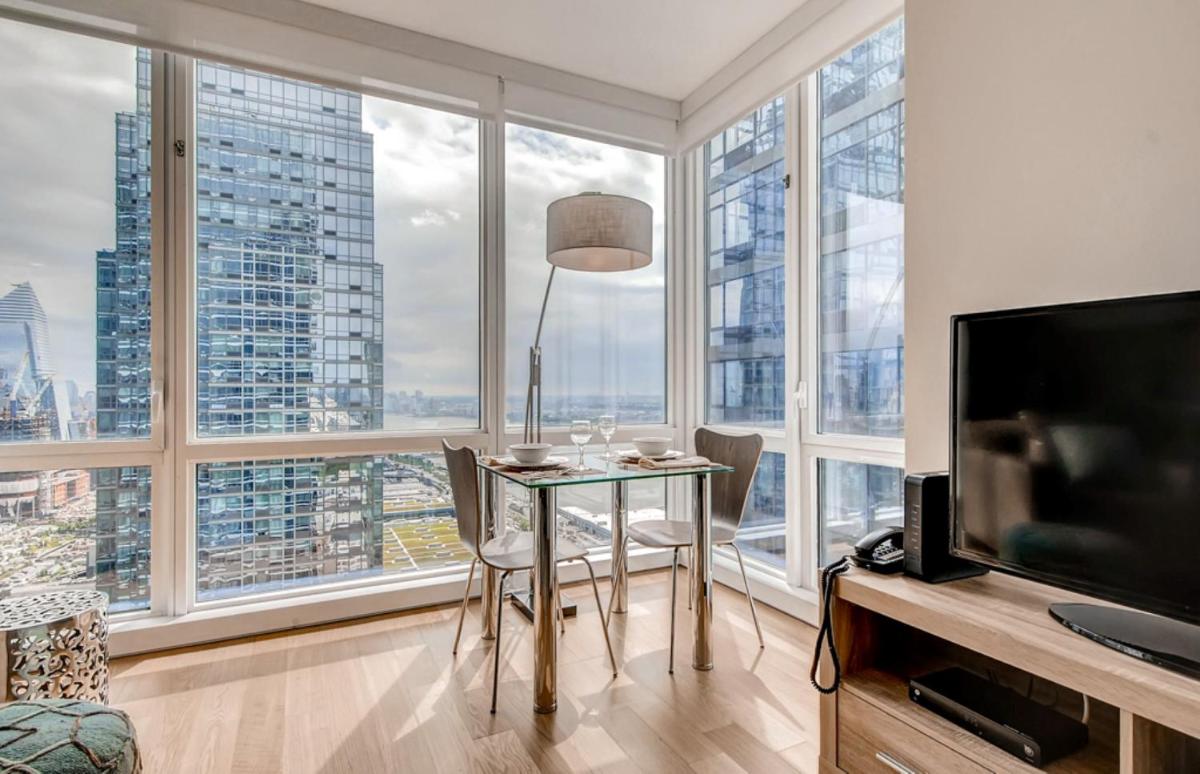 Churchill Living Sky - image 7
