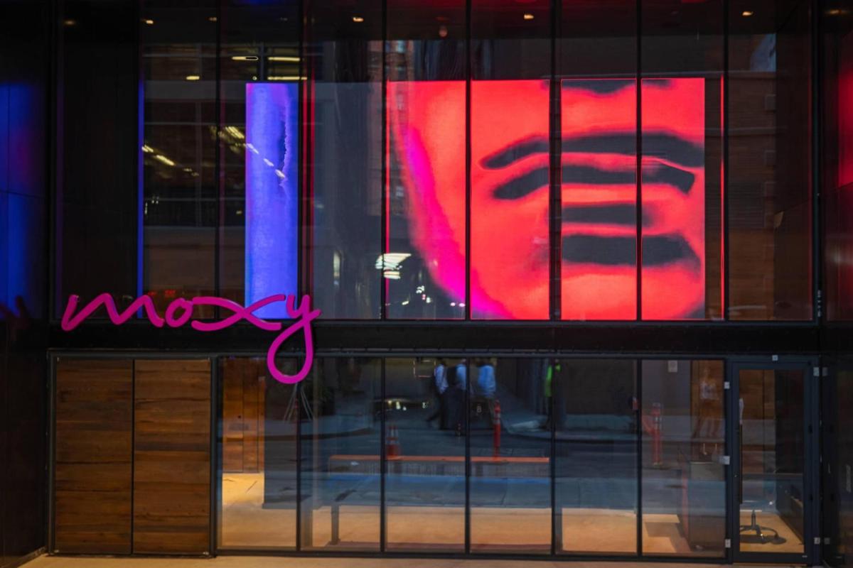 Moxy NYC Downtown - image 4