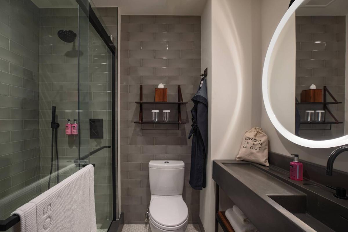 Moxy NYC Downtown - image 7