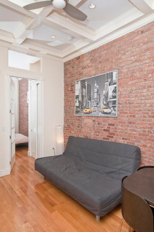 Central Manhattan Suites - image 11